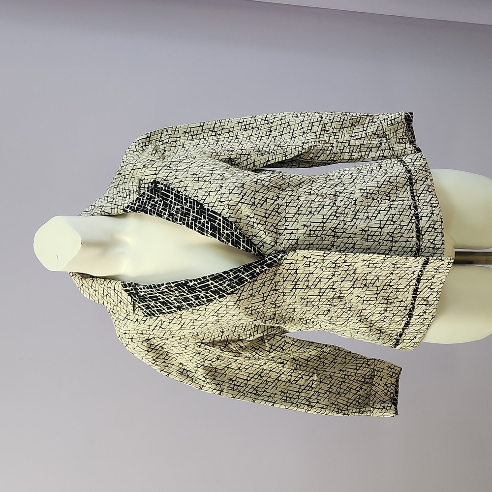LIDA BADAY black and white jacket
